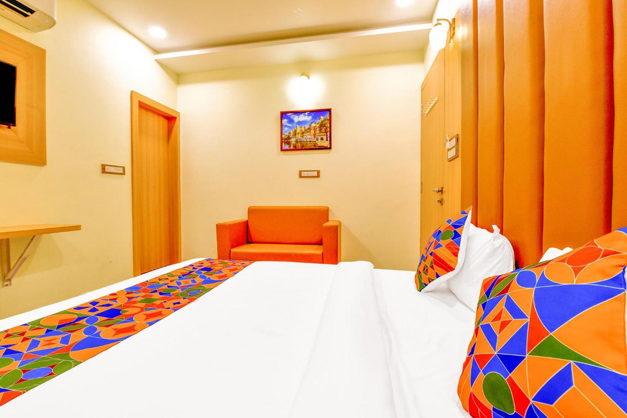 Fabexpress Mewar Shine Hotel Udaipur Exterior photo